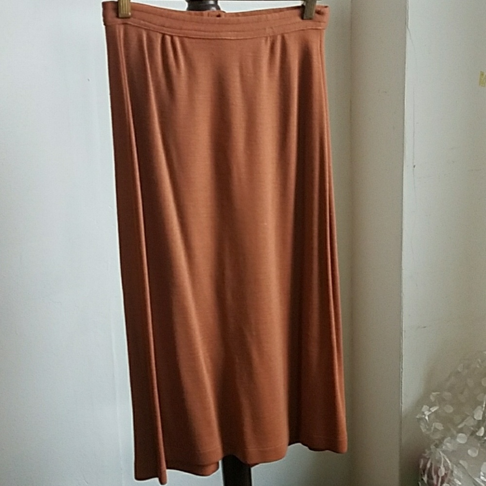 WOMEN'S suit